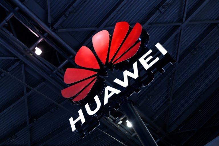 Huawei duplica beneficios en 2023 pese a las sanciones de EEUU