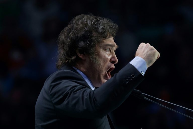 Presidente de Argentina es investigado por promocionar una «criptoestafa»