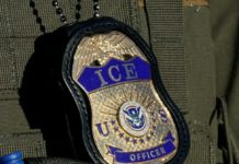 Las redadas migratorias siguen pese al cierre parcial del DHS