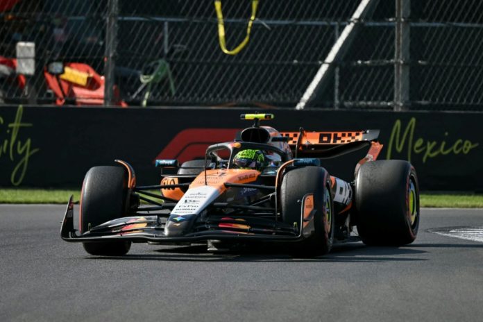 El piloto británico de McLaren, Lando Norris, durante la sesión de clasificación del Gran Premio de Fórmula Uno de México, en el autódromo Hermanos Rodríguez de Ciudad de México, el 25 de octubre de 2025. AFP