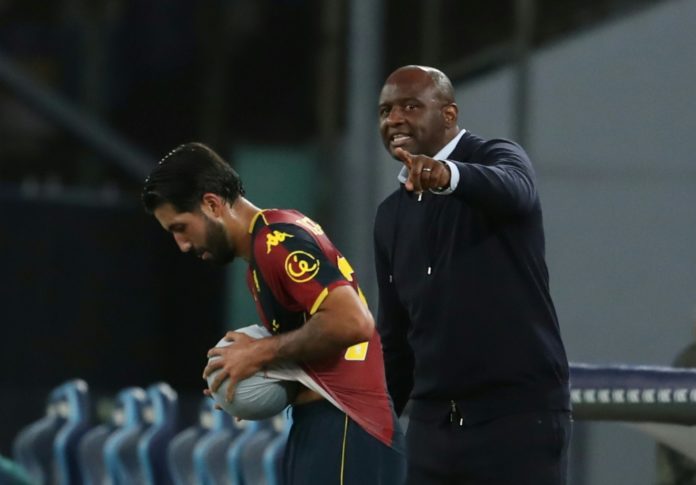 El entrenador de Génova Patrick Vieira durante el partido de la Serie A ante Nápoles el 5 de octubre de 2025 en el estadio Diego Armando Maradona. AFP
