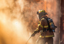 Incendio en Maury County deja una persona y un bombero herido de gravedad