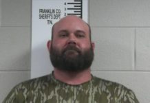 Tras las rejas hombre de Alabama relacionado con homicidio en Tennessee