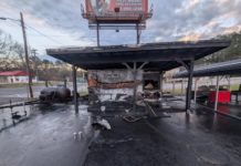 Incendio destruye remolque de comida en Chattanooga