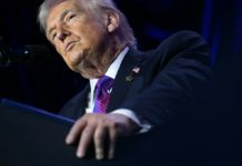 Trump publica un video conspirativo sobre las elecciones en EEUU donde representa a los Obama como monos