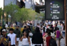 Argentina firma un acuerdo de comercio e inversión con EEUU