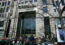 El director general del Washington Post se retira tras la ola de despidos