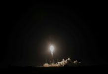 Una tripulación internacional despega de Cabo Cañaveral rumbo a la EEI