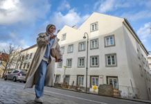 La transformación de la casa natal de Hitler en una comisaría genera debate en Austria