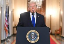 Trump arremete de nuevo contra la Corte Suprema por el fallo sobre los aranceles