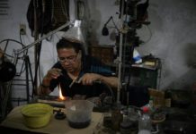 El Congreso de México reduce la jornada laboral de 48 a 40 horas