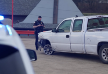 Arrestan a hombre de Nashville tras doble choque y persecución policial en el condado de Wilson