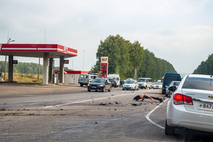 arodsje-accident-2746663_1280