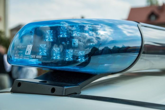 glauchaucity-blue-light-4694846_1280-1024x681