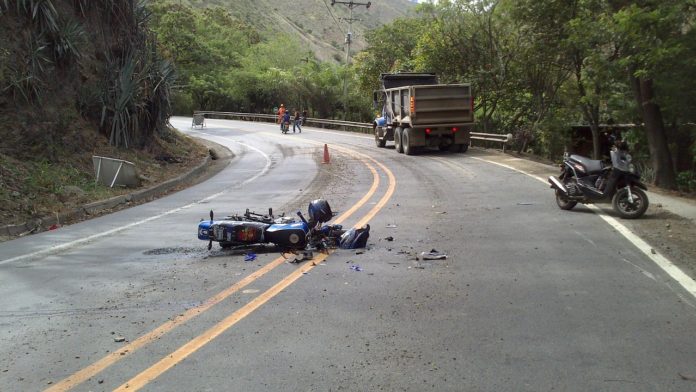 indiciolegal-moto-1626936_1280