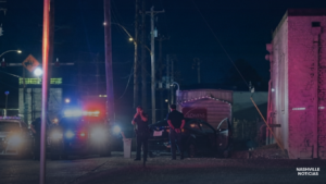 "Patrulla de la policía de Memphis dañada tras una persecución que terminó en el norte de la ciudad"