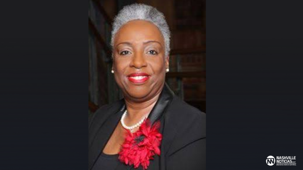 Sharon W. Hurt, secretaria del condado de Davidson, en un retrato oficial