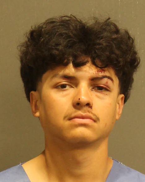 Eric Escalante, de 18 años, en su ficha policial tras la persecución a más de 100 mph en Nashville